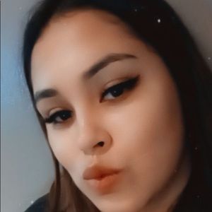 Meet your Posher, Jasmin